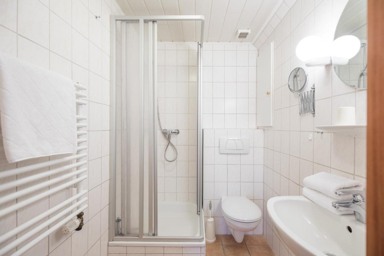 Direkt Am Deich - Ferienwohnung Amrum Im Gaestehaus Am Badedeich Dagebuell Ngoại thất bức ảnh